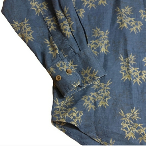 TOMMY BAHAMA Bamboo Print Linen Camp Shirt Size Medium.EUC! - Picture 5 of 7